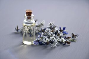 cosmetic-oil-3164684-960-7201